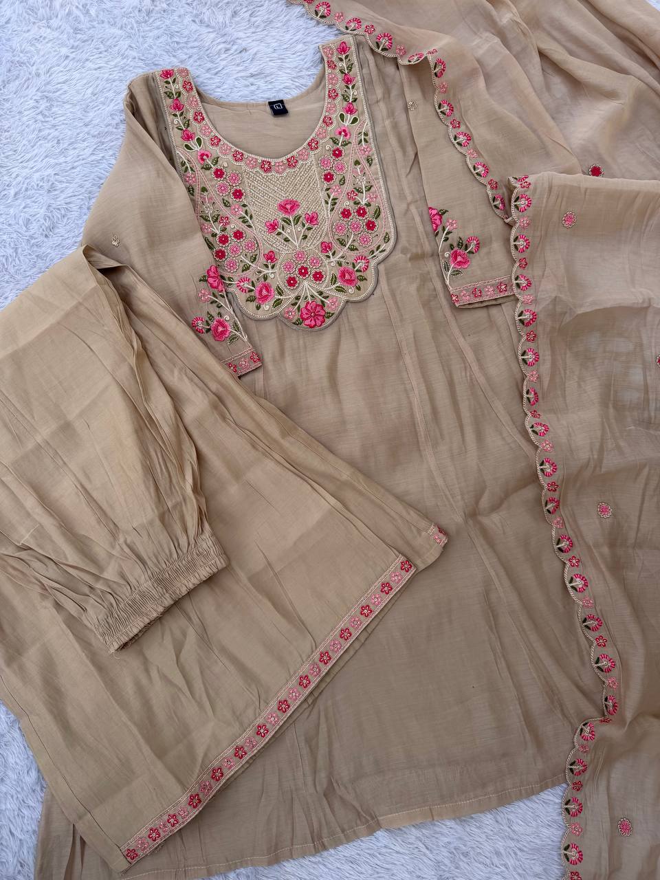 Grace your festive look with this beautiful Stitched Anarkali Kurti Palazzo Dupatta Set
